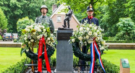 Standbeeld laten maken voor monument landhorst