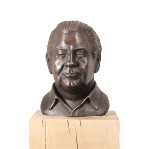 Bekijk welke soorten bronzen borstbeelden we maken.