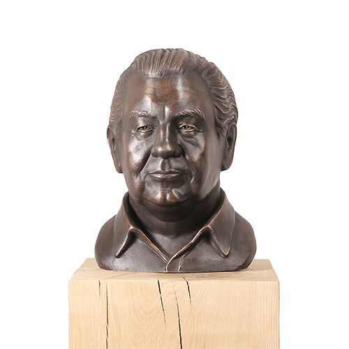 Bekijk welke soorten bronzen borstbeelden we maken.